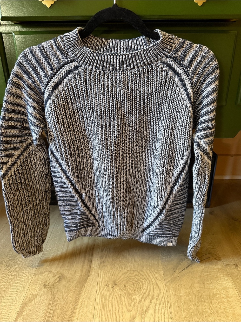 Rip Curl Black & White Marled Crewneck Sweater